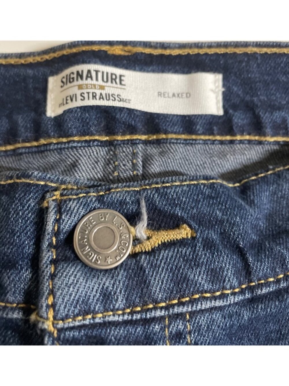 Signature Gold Levis Strauss Mens Size 40x30 Relaxed Denim Jeans - Picture 7 of 10